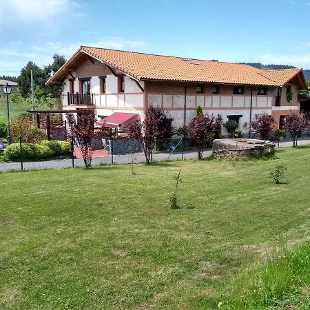 H&ap Rural Merrutxu Casa rural *